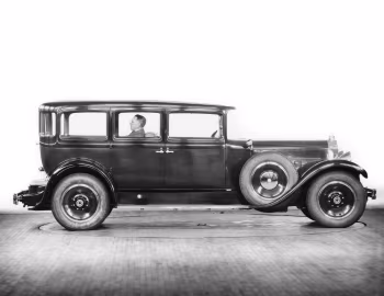 1929 Packard Deluxe Eight "Peter Jones Observation Car" by Dietrich (645)