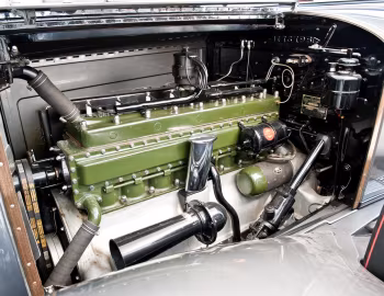 Під капотом 1931 Packard Deluxe Eight Roadster (840-472)