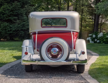 1933 Packard Eight Coupe (1002-617)