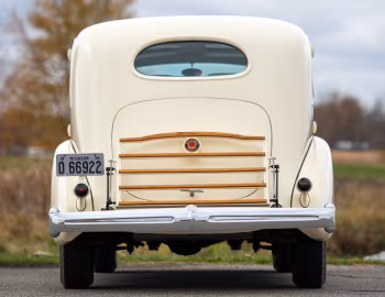 1936 Packard Eight 5-Passenger Sedan (1400-903) '08.1935–36