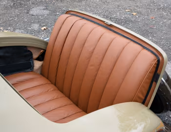 Interior 1934 Packard Eight Coupe (1101-718)
