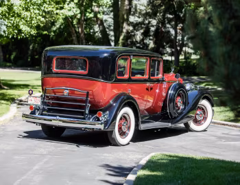 1934 Packard Eight 5-passenger Sedan (1100-703)