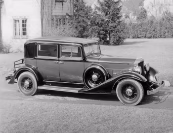 1933 Packard Eight Club Sedan (1002-616)