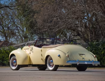 1939 Packard Eight Convertible Victoria by Darrin (1703)
