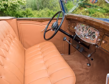Interior 1933 Packard Eight Coupe Roadster (1001-609)
