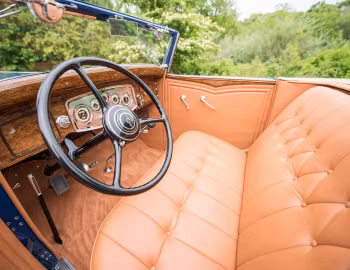 Interior 1933 Packard Eight Coupe Roadster (1001-609)