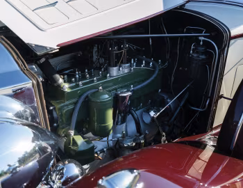 Sob o capô 1934 Packard Eight Phaeton (1101-711)