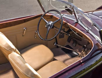 Інтер'єр 1932 Packard Individual Custom Eight Convertible Victoria by Dietrich (904-2072)