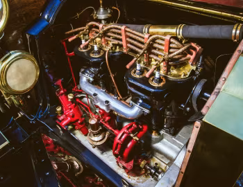 Sob o capô 1910 Packard Model 18 Touring (NB)