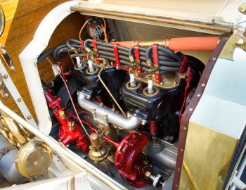Sob o capô 1909 Packard Model 18 Touring (NA)