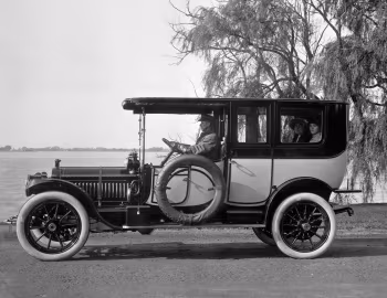 1912 Packard Model 30 Limousine (UE)