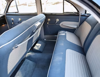 Interior 1952 Packard Patrician 400 (2506-2552)