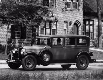1928 Packard Six 7-passenger Sedan (533-324) '07.1927–08.1928
