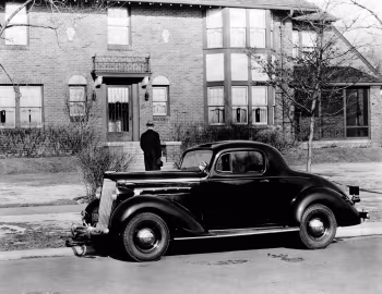 1937 Packard Six Business Coupe (115-C 1088)