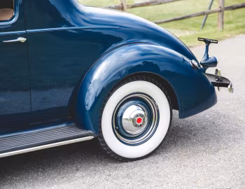 1937 Packard Six Business Coupe (115-C 1088)