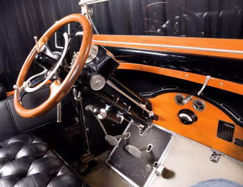Interior 1914 Packard Six Phaeton (4-48)