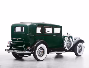 1932 Packard Standard Eight Sedan (901-503)
