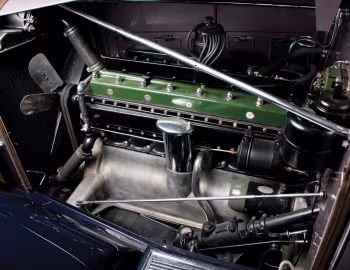 Під капотом 1932 Packard Standard Eight Coupe Roadster (902-509) '06.1931–32