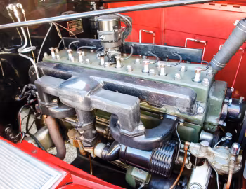 Sob o capô 1932 Packard Standard Eight Coupe Roadster (902-509) '06.1931–32