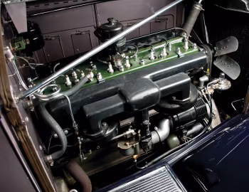 Під капотом 1932 Packard Standard Eight Coupe Roadster (902-509) '06.1931–32