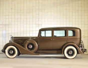 1934 Packard Standard Eight Sedan (1101)