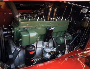 Sob o capô 1934 Packard Super Eight Phaeton (1104-751)