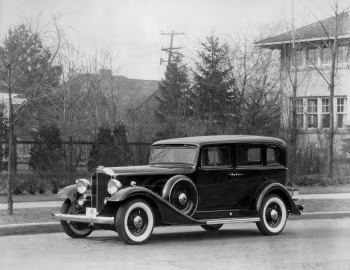1933 Packard Super Eight Sedan (1003-653)