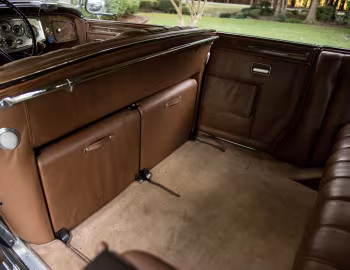 Interior 1933 Packard Super Eight Touring (1004-650)