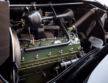 Sous la capuche 1936 Packard Twelve 5-passenger Coupe (1407-937)