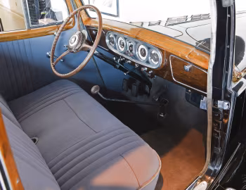Інтер'єр 1936 Packard Twelve 5-passenger Coupe (1407-937)
