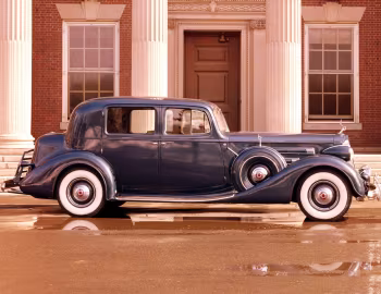 1937 Packard Twelve Club Sedan (1507-1036)