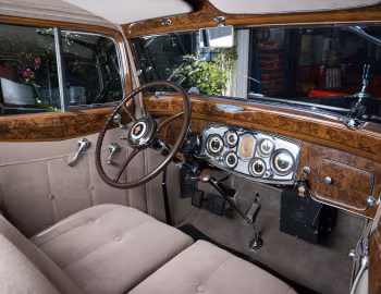 Interior 1934 Packard Twelve Club Sedan (1107-736)