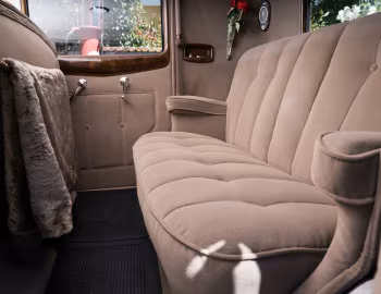 Interior 1934 Packard Twelve Club Sedan (1107-736)