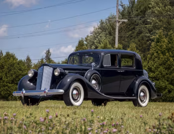 1937 Packard Twelve Club Sedan (1507-1036)