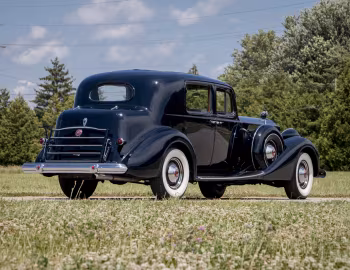 1937 Packard Twelve Club Sedan (1507-1036)