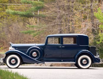 1933 Packard Twelve Club Sedan (1005-636)