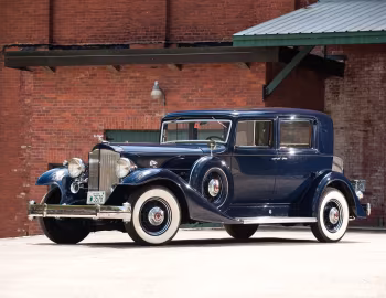 1933 Packard Twelve Club Sedan (1005-636)