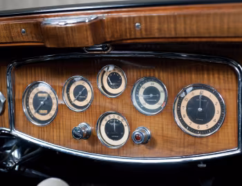 Tableau de bord 1933 Packard Twelve Convertible Sedan (1005-640)