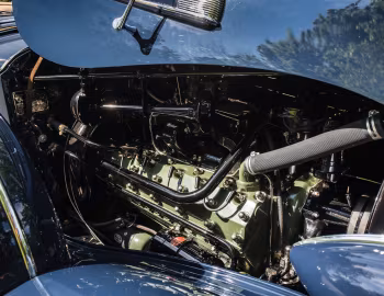 Під капотом 1936 Packard Twelve Coupe Roadster (1407-939)