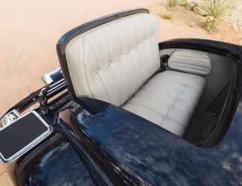 Interior 1933 Packard Twelve Coupe Roadster (1005-639)