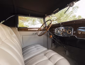 Interior 1933 Packard Twelve Coupe Roadster (1005-639)