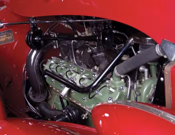Під капотом 1935 Packard Twelve Dual Cowl Sport Phaeton by Dietrich (1207-821)