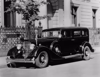 1934 Packard Twelve Sedan Limousine (1108-735)