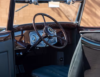 Interior 1932 Packard Twin Six Convertible Victoria (#900404)