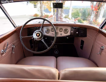 Painel frontal 1932 Packard Twin Six Individual Custom Convertible Sedan by Dietrich (906-2070)