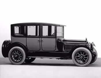 1917 Packard Twin Six Brougham (2-25 150)