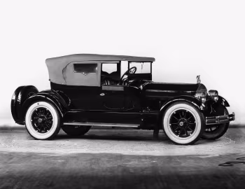 1916 Packard Twin Six Cloverleaf Runabout (1-25)