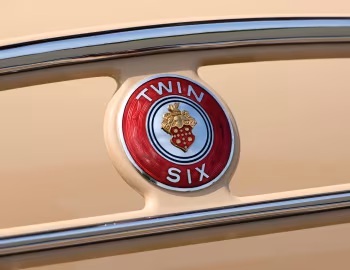 1932 Packard Twin Six Individual Custom Sport Phaeton by Dietrich (906-2069)