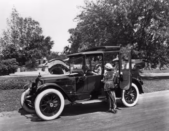 1918–19 Packard Twin Six Landaulet
