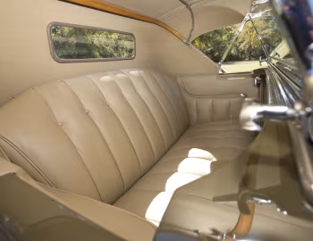 Interior 1932 Packard Twin Six Sport Phaeton (905-581)